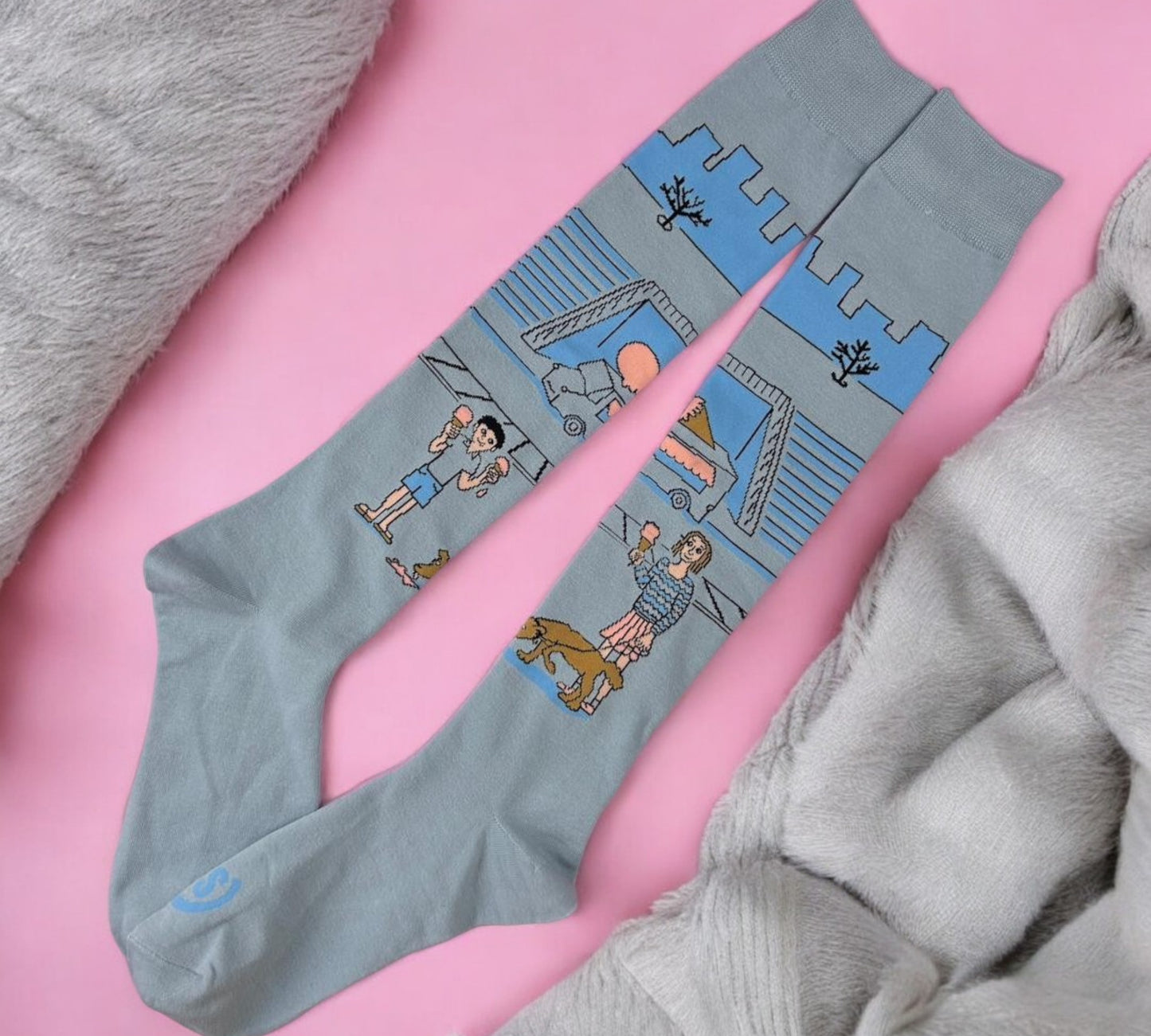 Crème glacée à volonté - Chaussettes aux genoux